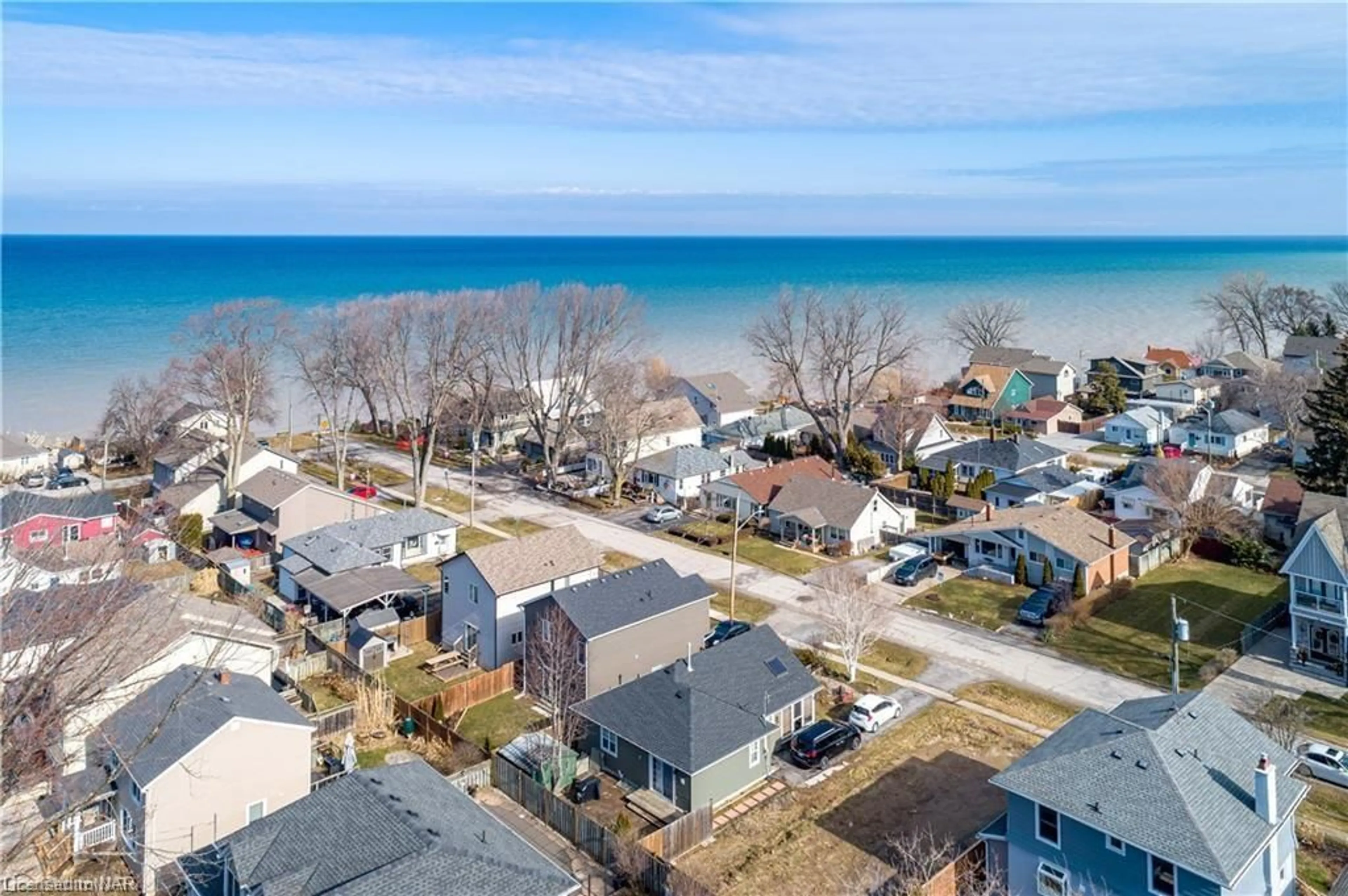 A pic from exterior of the house or condo, the street view for 13 Shelley Ave, St. Catharines Ontario L2N 5L4