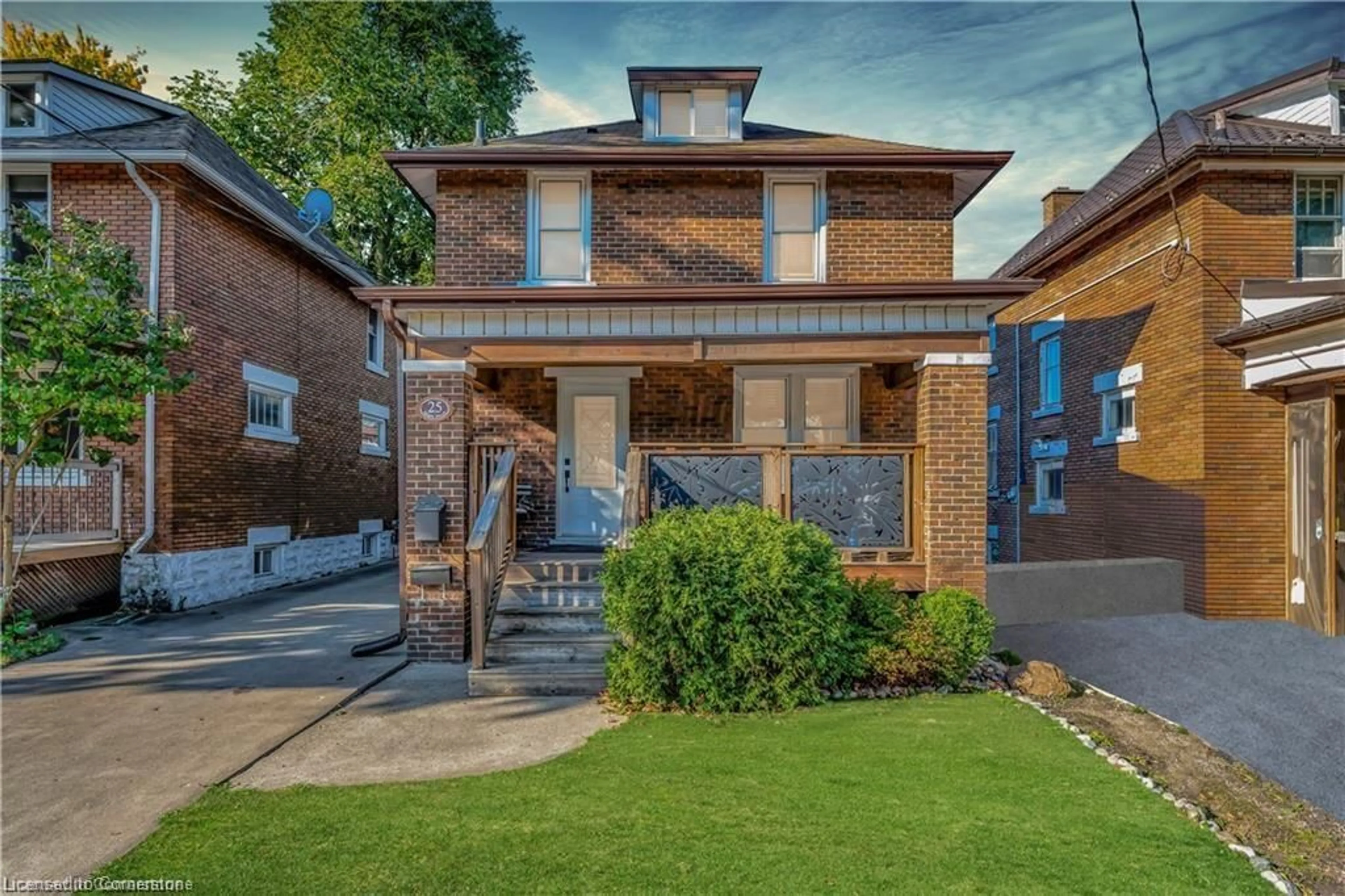 Home with brick exterior material for 25 Major St, Kitchener Ontario N2H 4R1