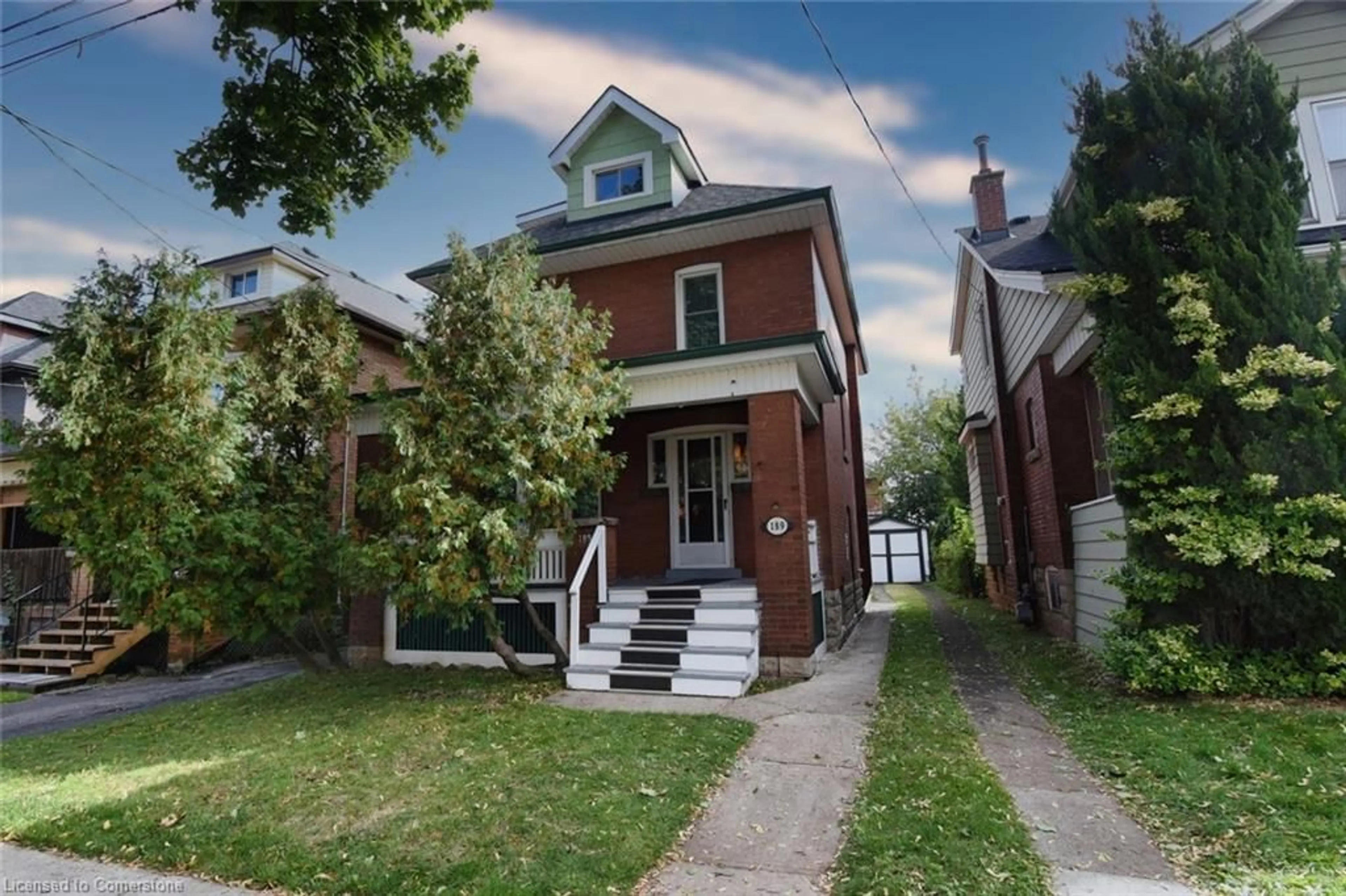 Frontside or backside of a home, the street view for 189 Edgemont St, Hamilton Ontario L8K 2J1