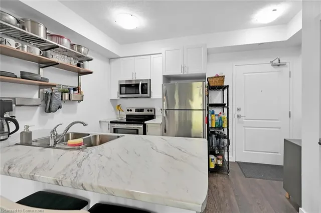 Additional property image - 125 Shoreview Pl Unit 114