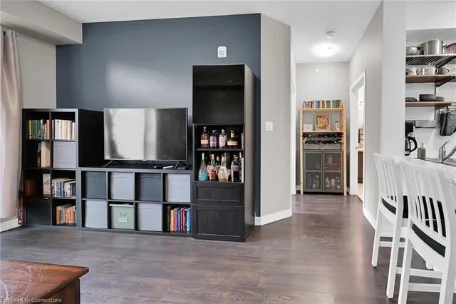 Additional property image - 125 Shoreview Pl Unit 114