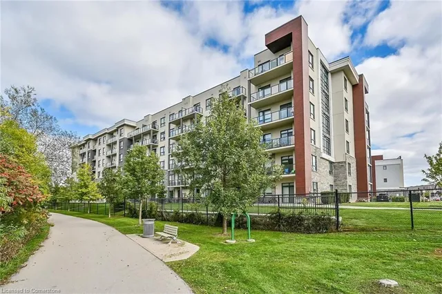 Additional property image - 125 Shoreview Pl Unit 114