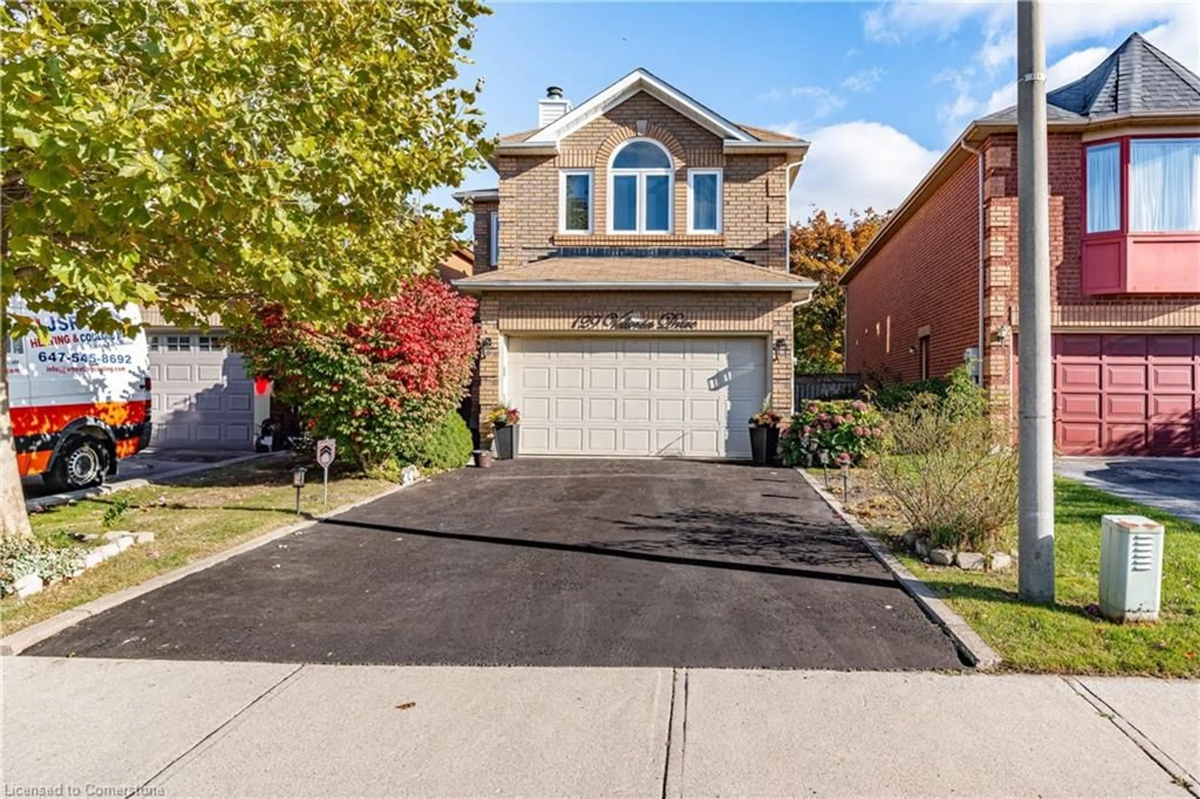 Frontside or backside of a home, the street view for 129 Valonia Dr, Brampton Ontario L6V 4J8