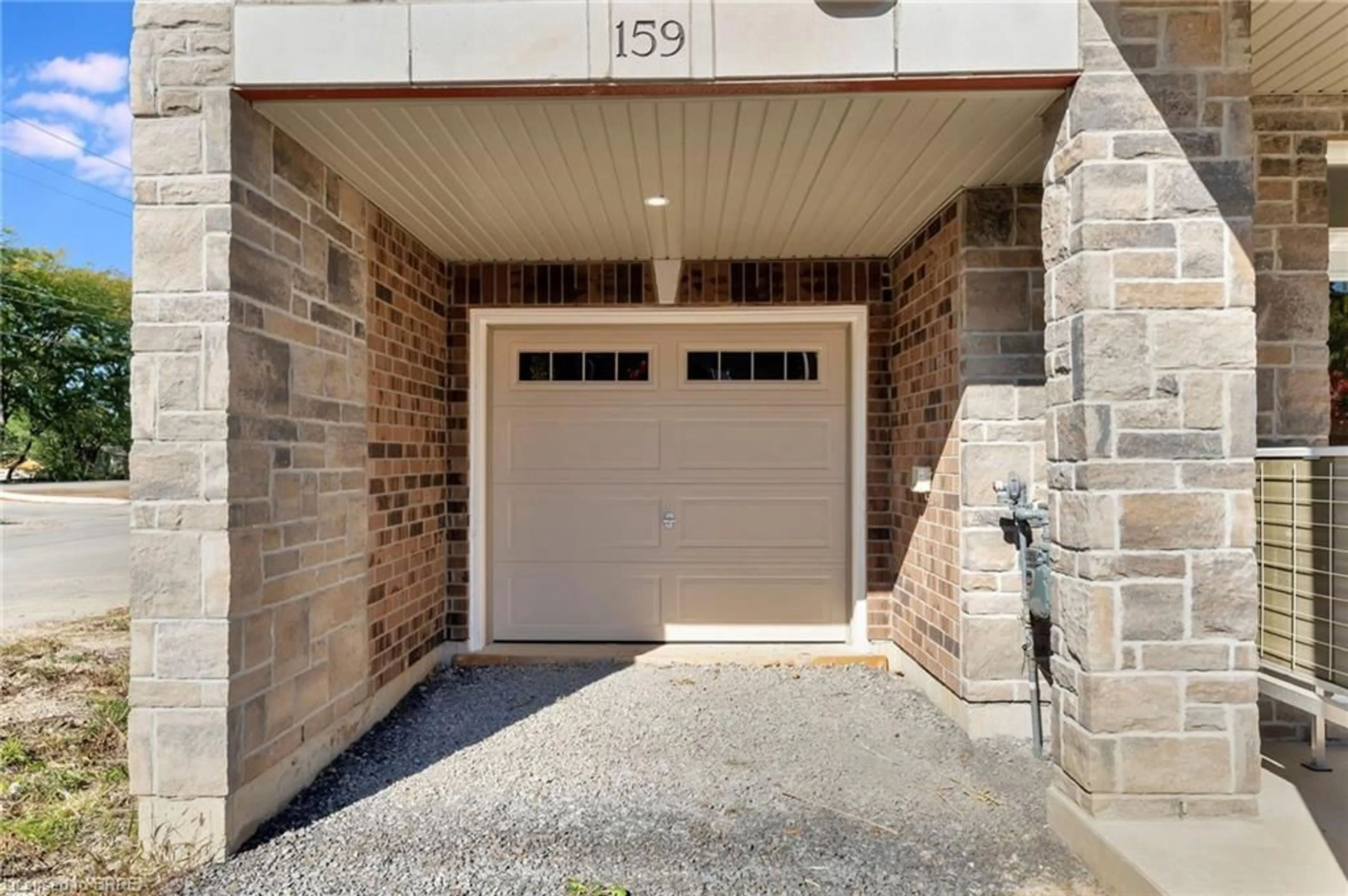 Indoor garage, cement floor for 677 Park Rd #159, Brantford Ontario N3R 0C2