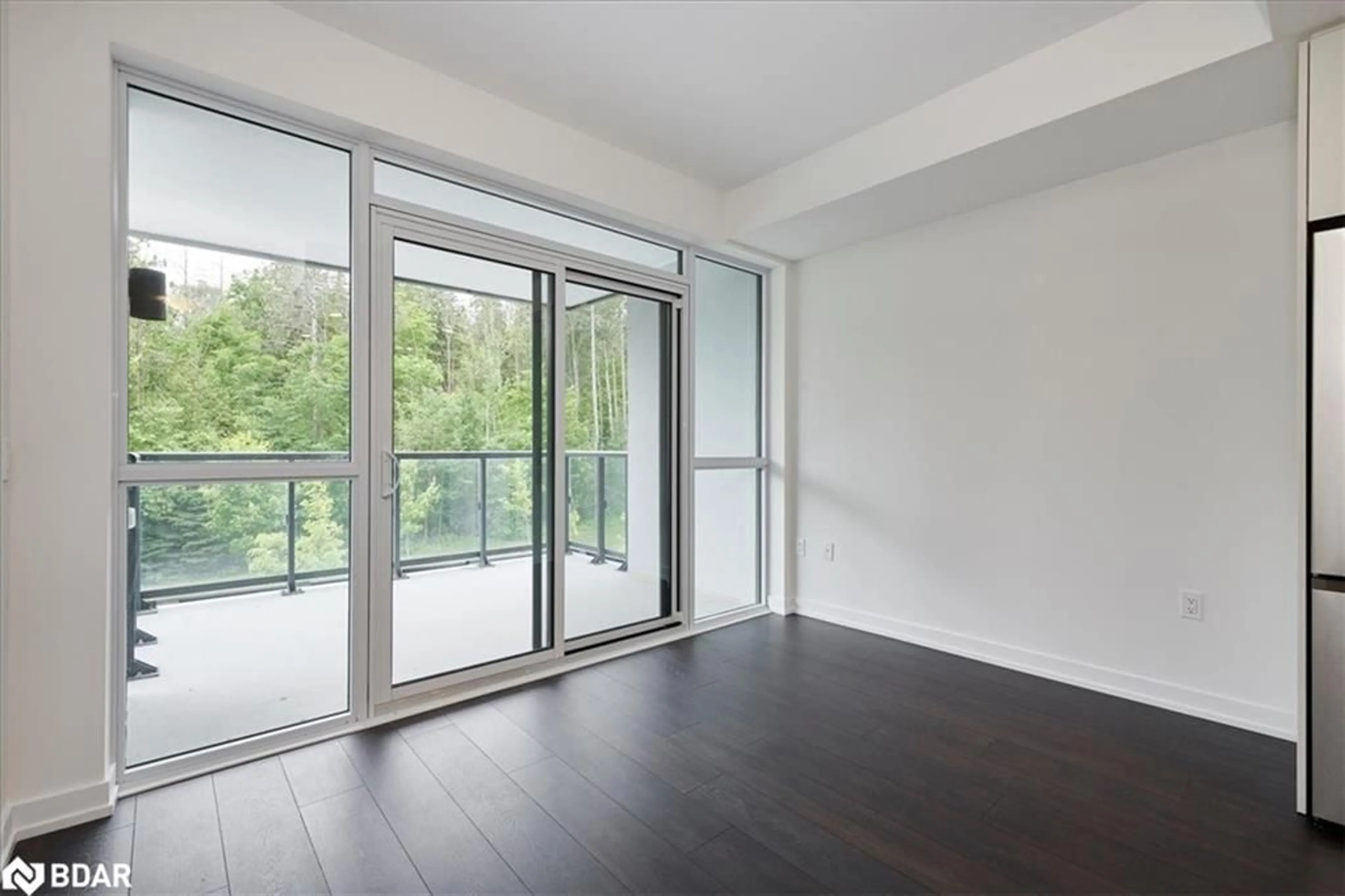 Other indoor space, wood floors for 415 Sea Ray Ave #249, Innisfil Ontario L9S 0M3