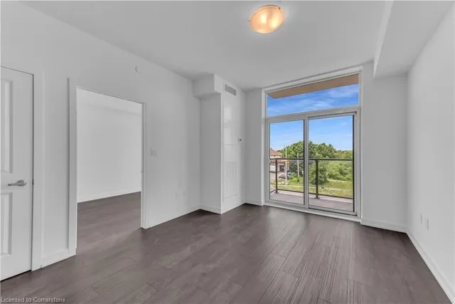 Additional property image - 460 Dundas St Unit 308