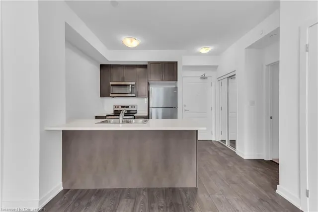 Additional property image - 460 Dundas St Unit 308