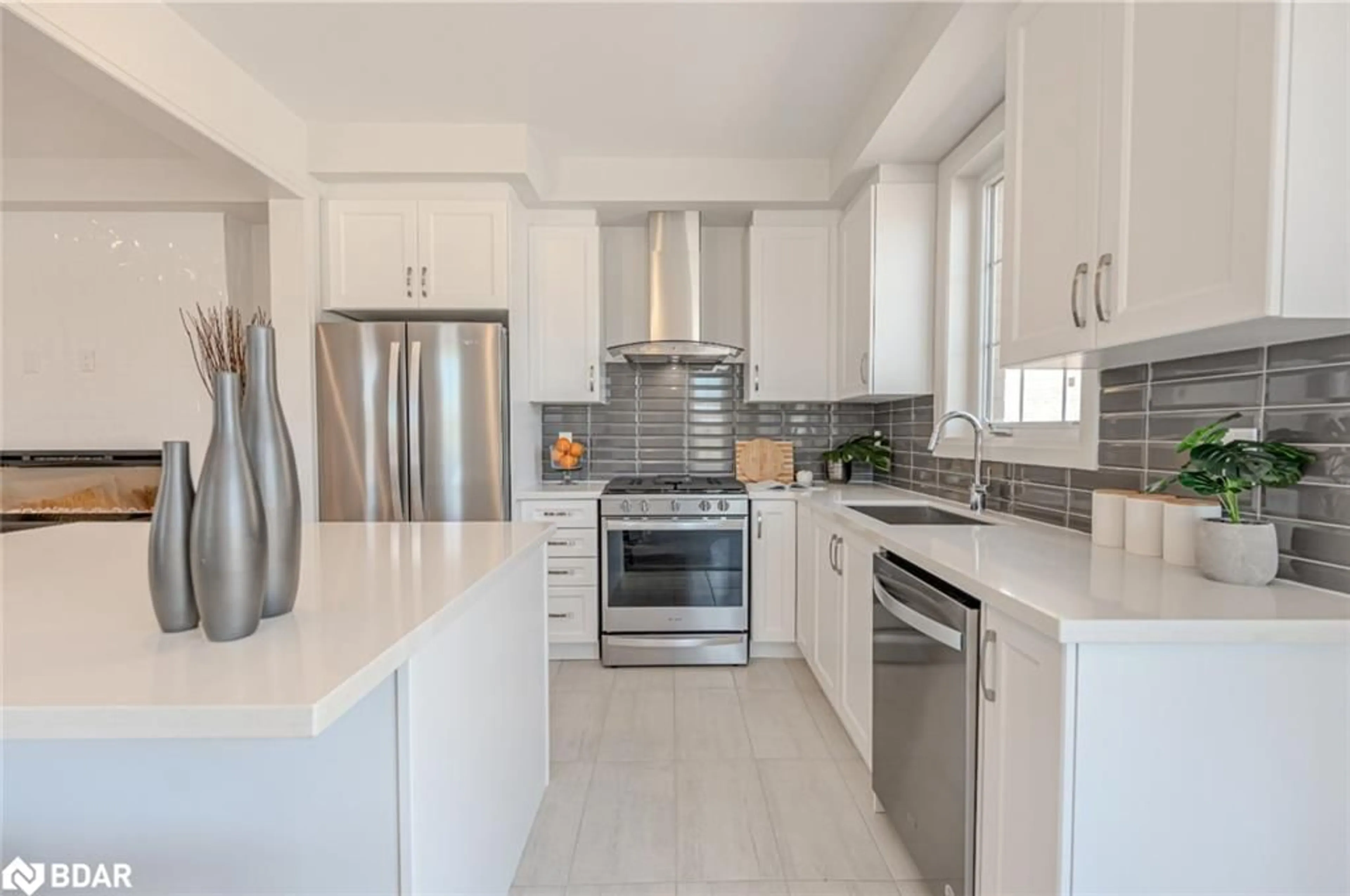 Contemporary kitchen, wood floors for 113 Sagewood Ave, Barrie Ontario L9J 0K5