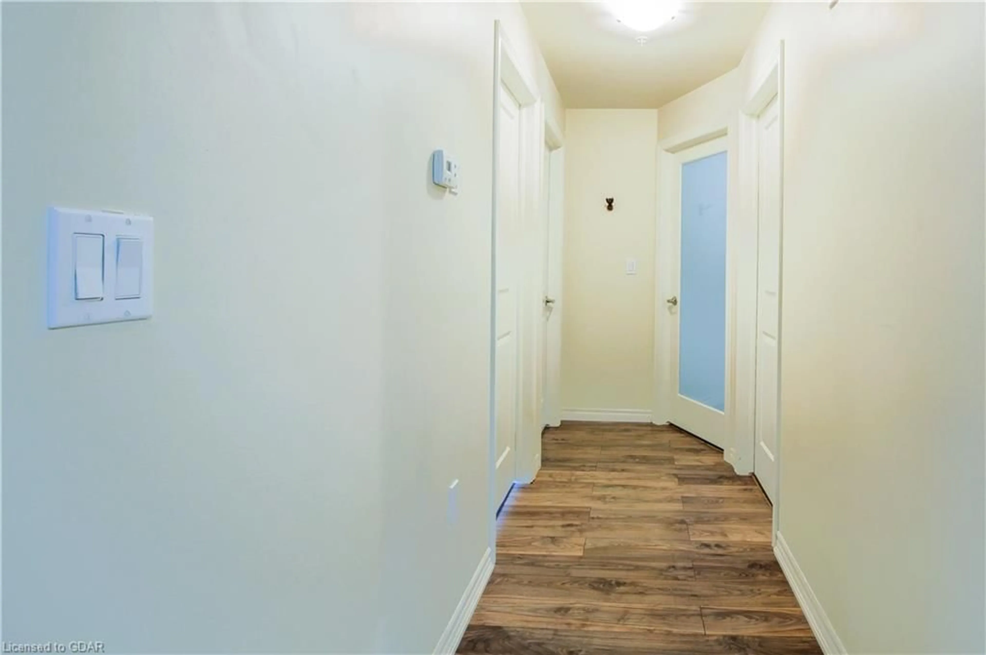 Indoor entryway, wood floors for 1077 Gordon St #318, Guelph Ontario N1G 0E3