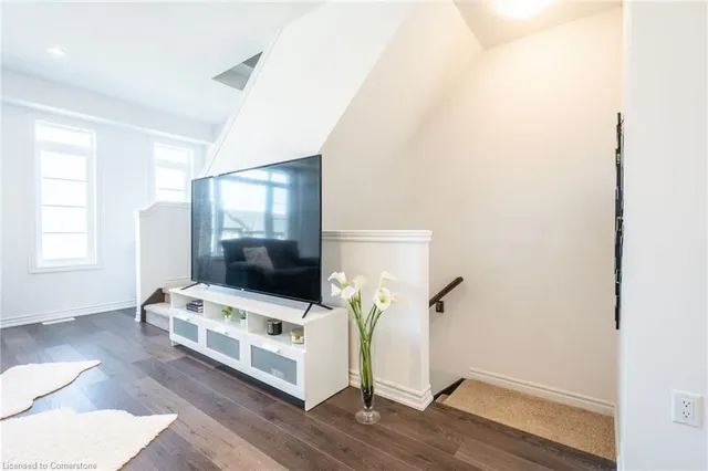 Additional property image - 61 Soho Street St Unit 68