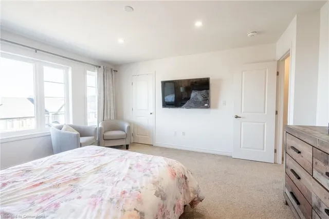 Additional property image - 61 Soho Street St Unit 68