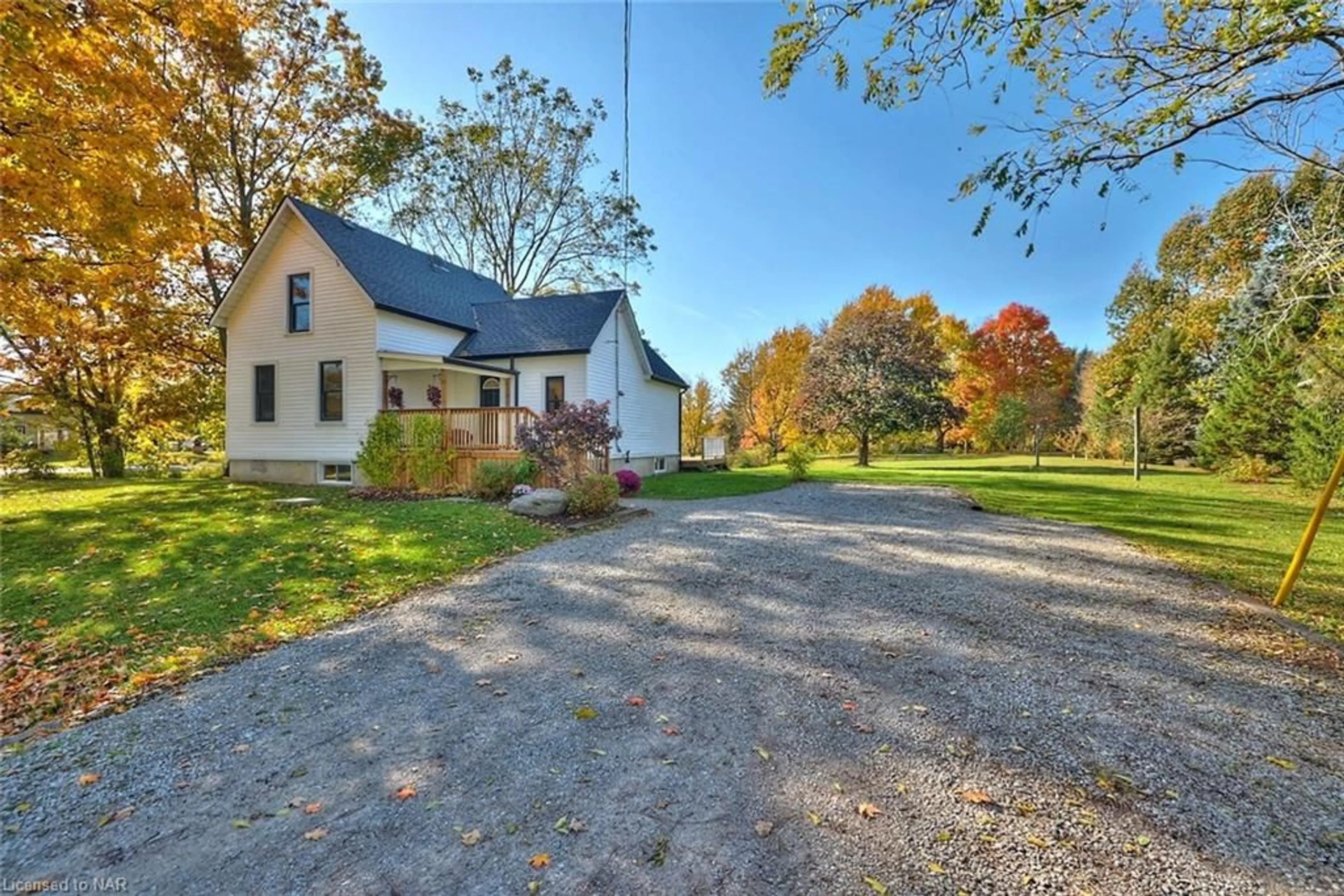 A pic from exterior of the house or condo, cottage for 1910 Balfour St, Fenwick Ontario L0S 1C0