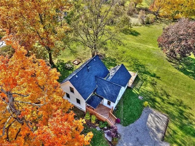 1910 Balfour St, Fenwick 4