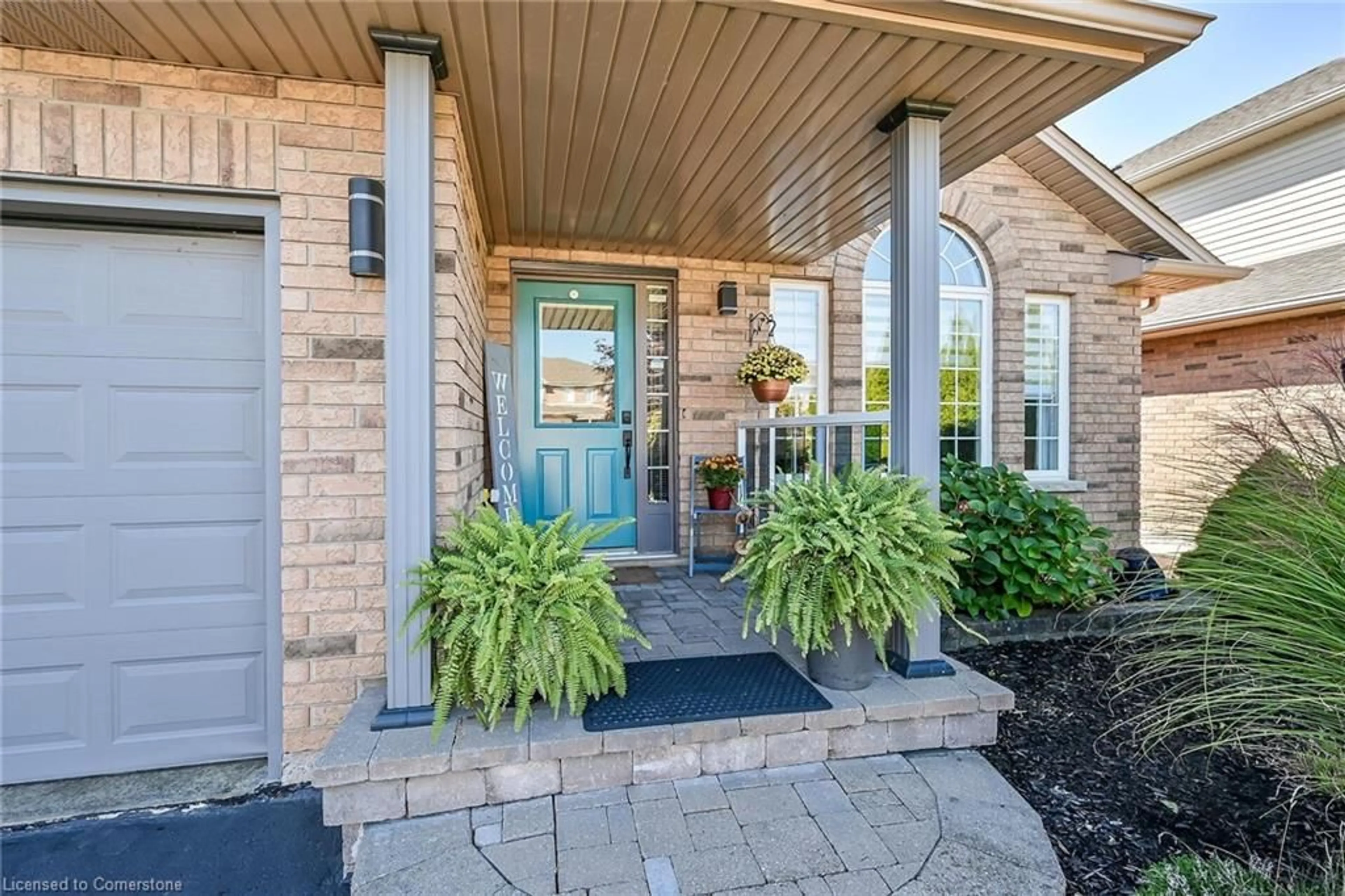 Indoor entryway, wood floors for 115 Provident Way, Mount Hope Ontario L0R 1W0