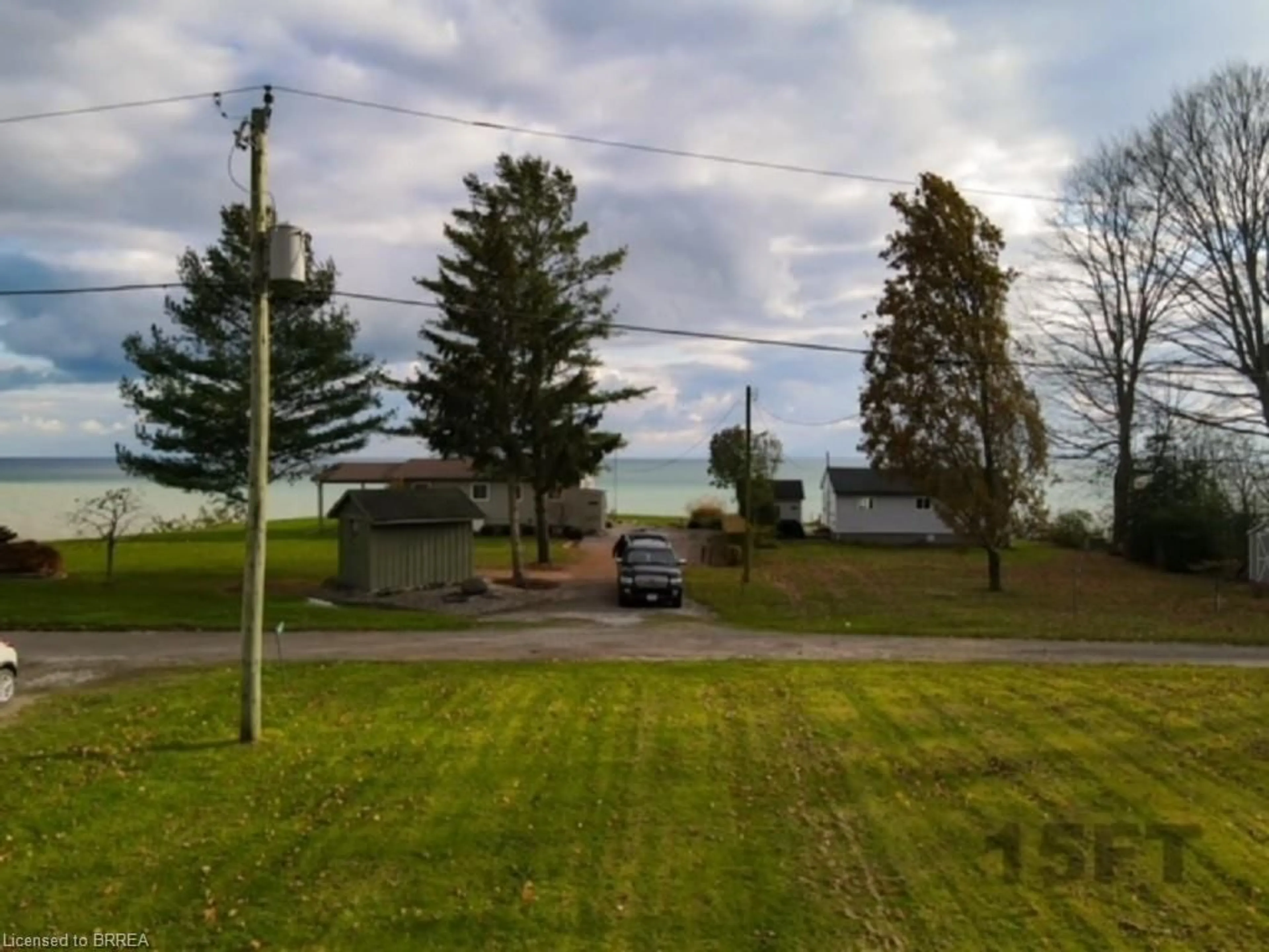 A pic from exterior of the house or condo, the street view for 527 Avalon Lane, Simcoe Ontario N3Y 4K2