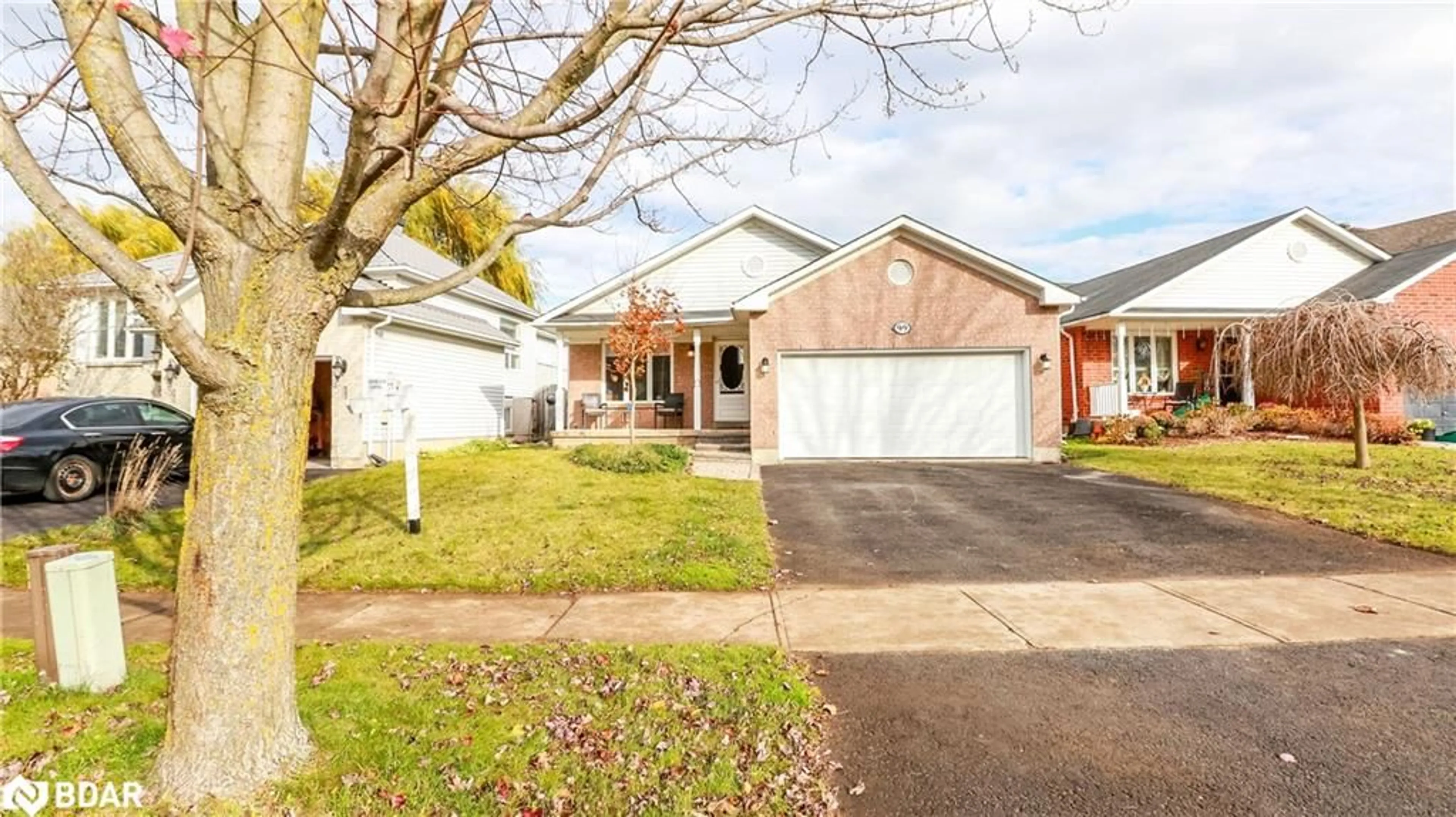 Frontside or backside of a home, the street view for 99 Leggott Ave, Barrie Ontario L4N 8B8