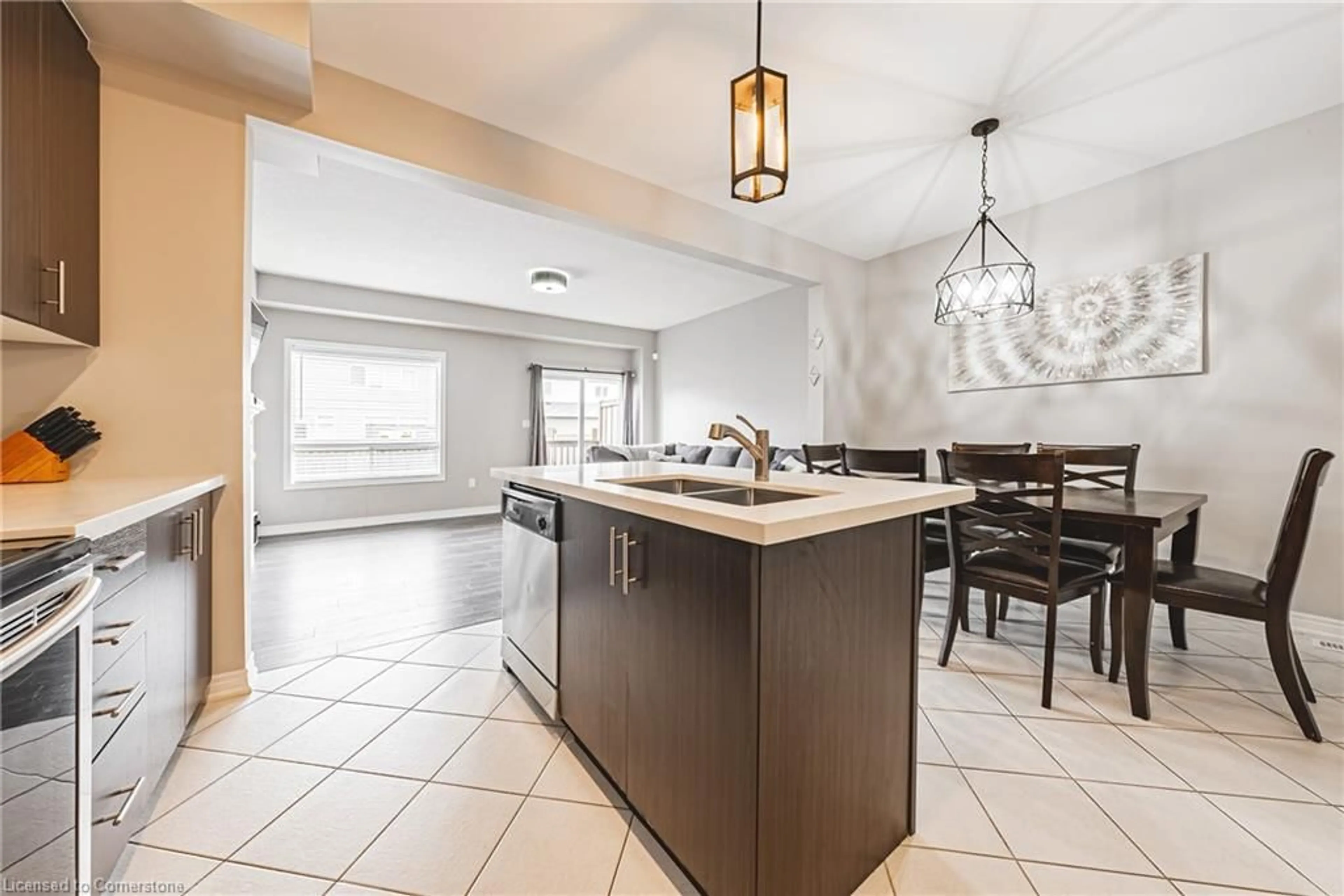 Open concept kitchen for 208 Lormont Blvd, Stoney Creek Ontario L8J 0K2