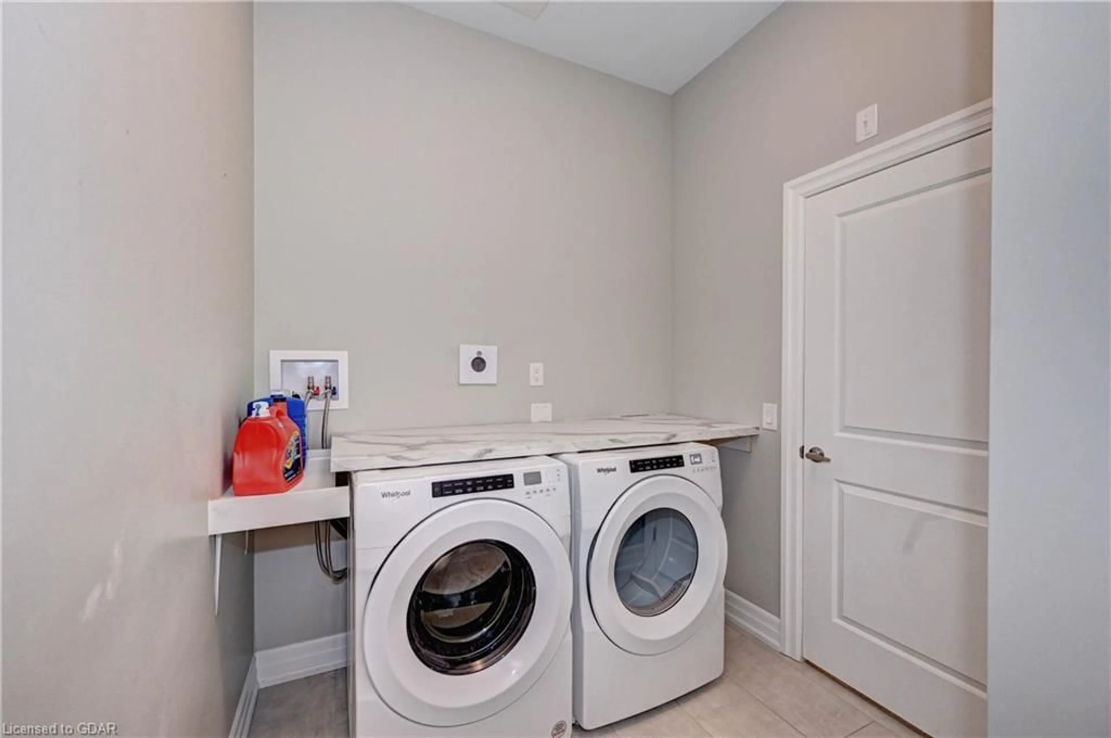 Laundry room for 1880 Gordon St #114, Guelph Ontario N1P 0P5