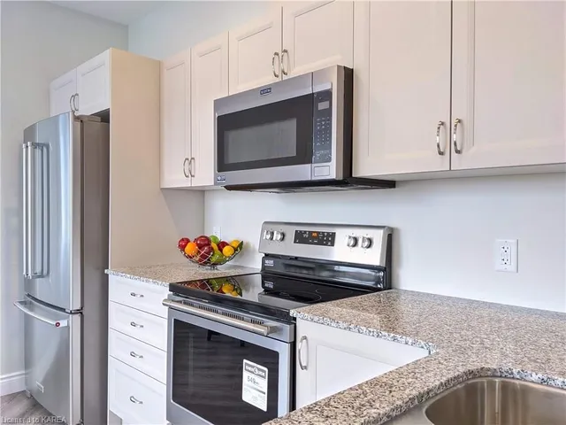 6 Lowry Place, Amherstview 4
