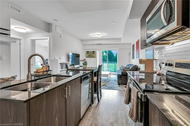 Additional property image - 16 Markle Cres Unit 303