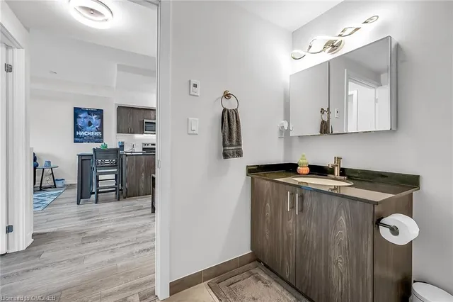 Additional property image - 16 Markle Cres Unit 303