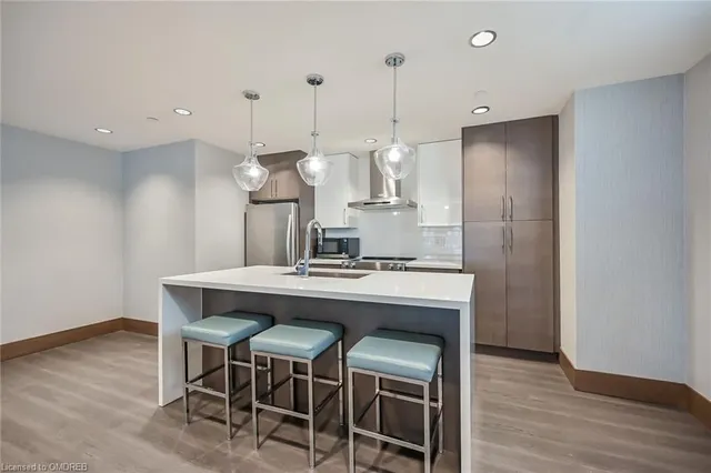 Additional property image - 16 Markle Cres Unit 303