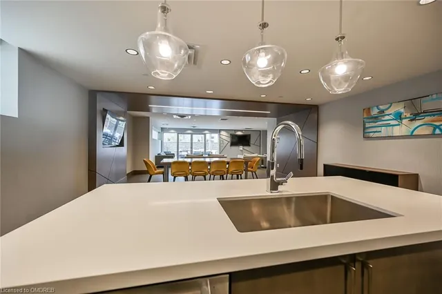 Additional property image - 16 Markle Cres Unit 303