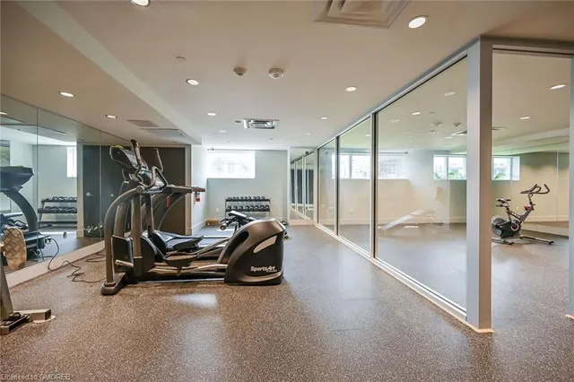 Additional property image - 16 Markle Cres Unit 303