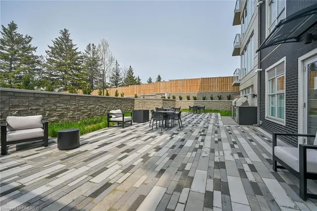 Additional property image - 16 Markle Cres Unit 303