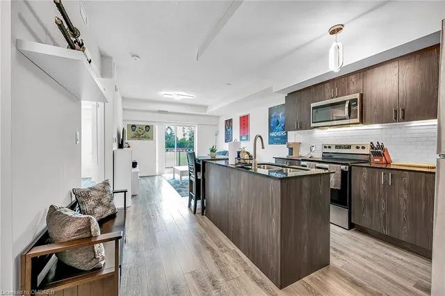 Additional property image - 16 Markle Cres Unit 303