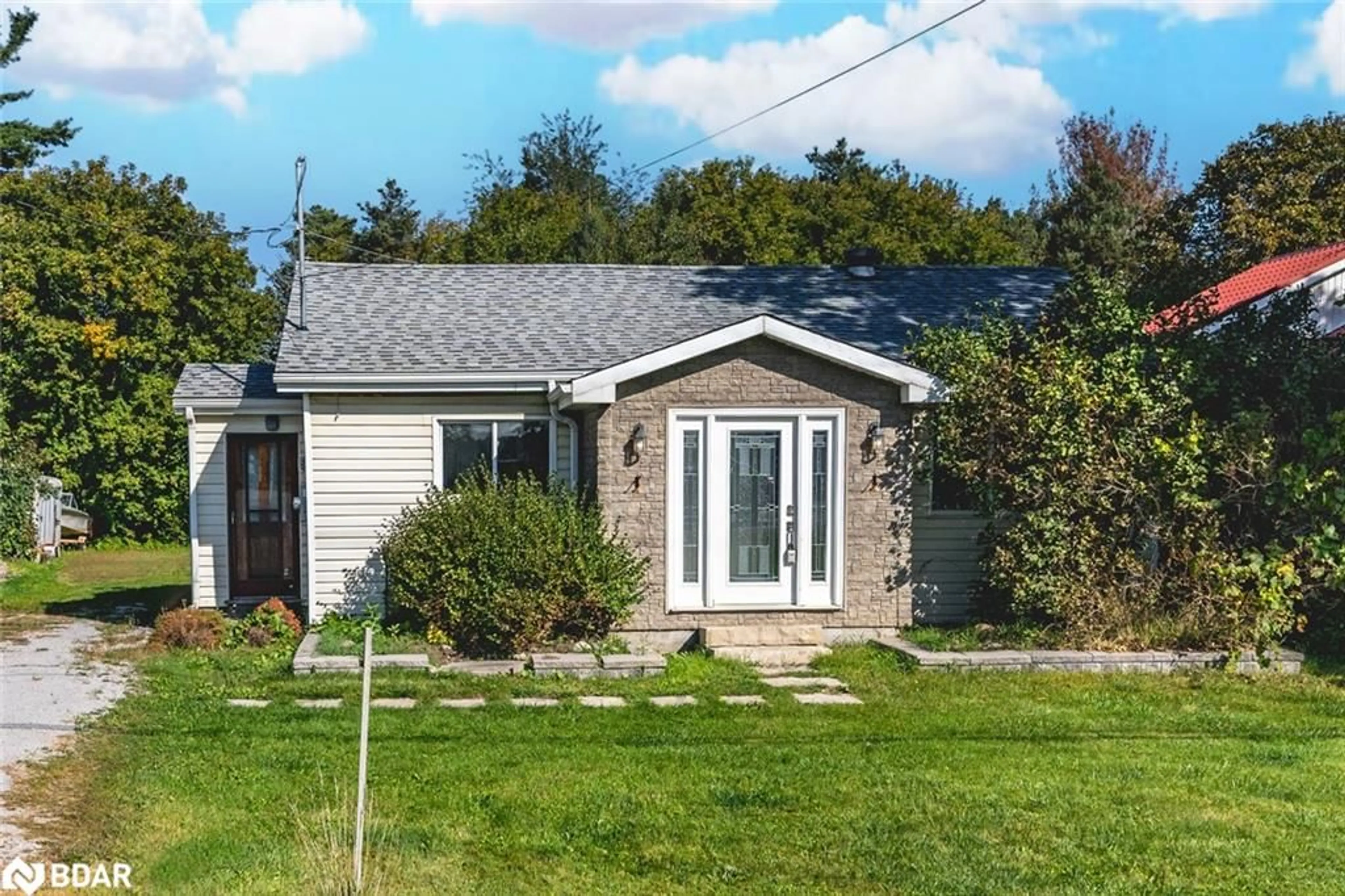 Frontside or backside of a home, cottage for 5516 County Road 90, Springwater Ontario L0M 1T2