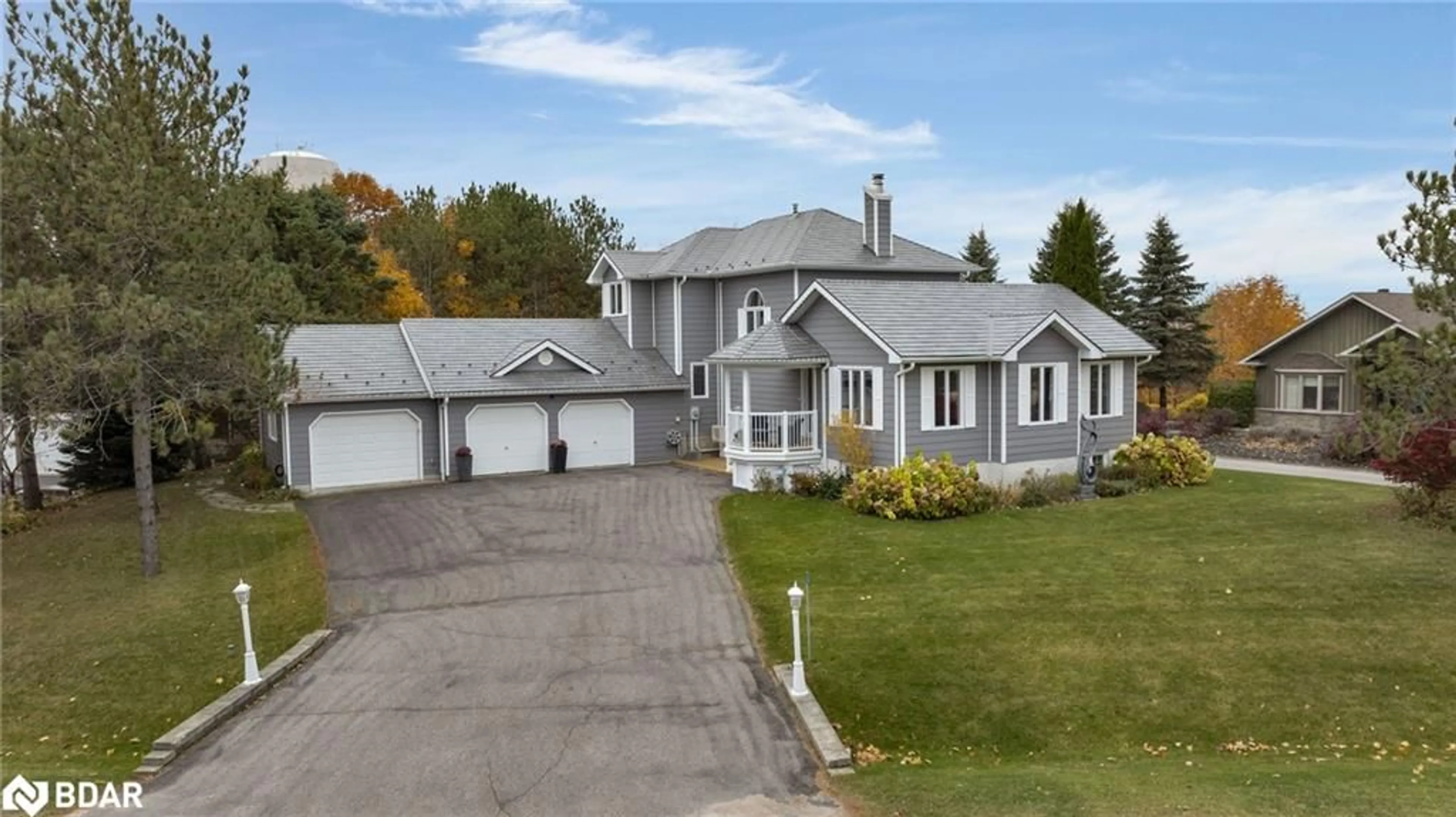 Frontside or backside of a home, cottage for 54 Highland Drive Dr, Oro-Medonte Ontario L0L 2L0