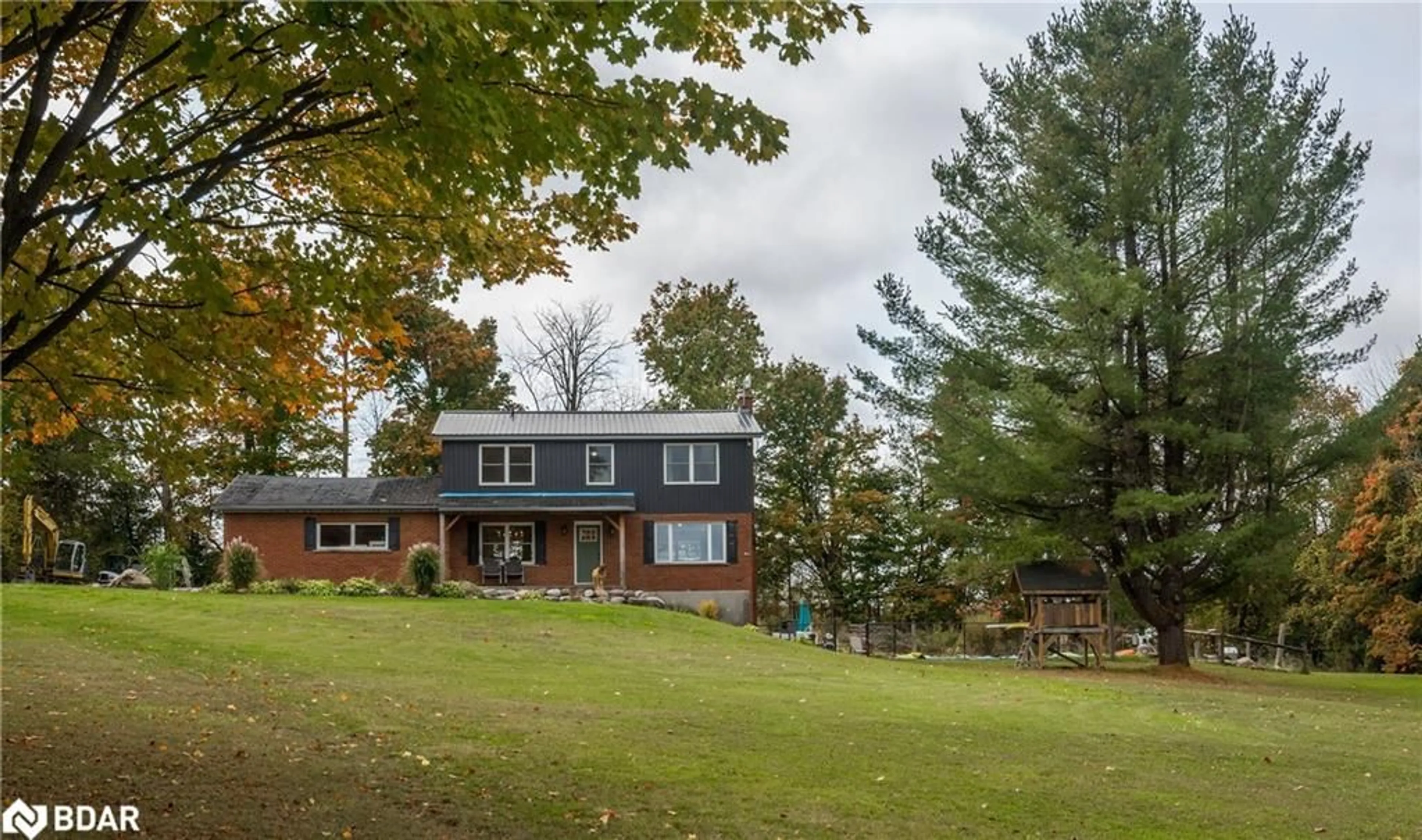 Frontside or backside of a home, cottage for 1384 15/16 Side Rd, Oro-Medonte Ontario L0L 1T0