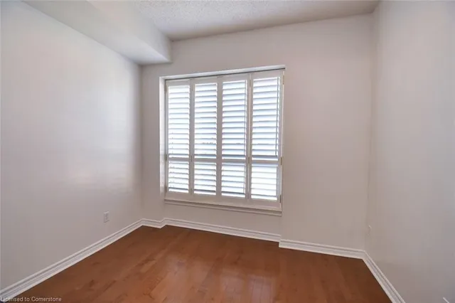 Additional property image - 3000 Creekside Dr Unit 604
