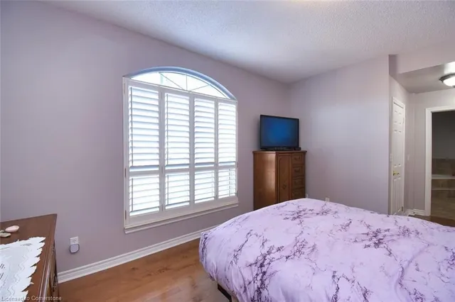 Additional property image - 3000 Creekside Dr Unit 604