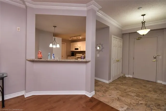 Additional property image - 3000 Creekside Dr Unit 604