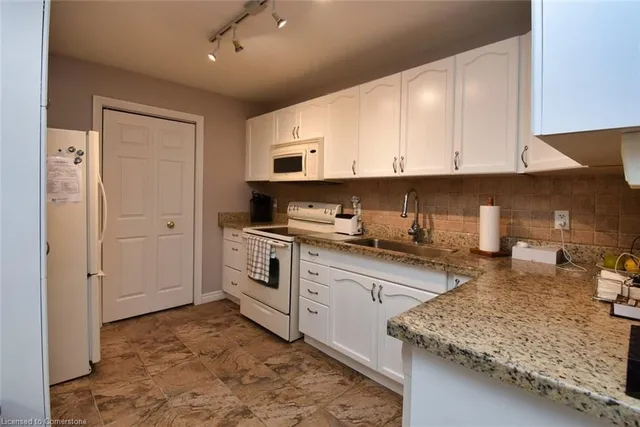 Additional property image - 3000 Creekside Dr Unit 604