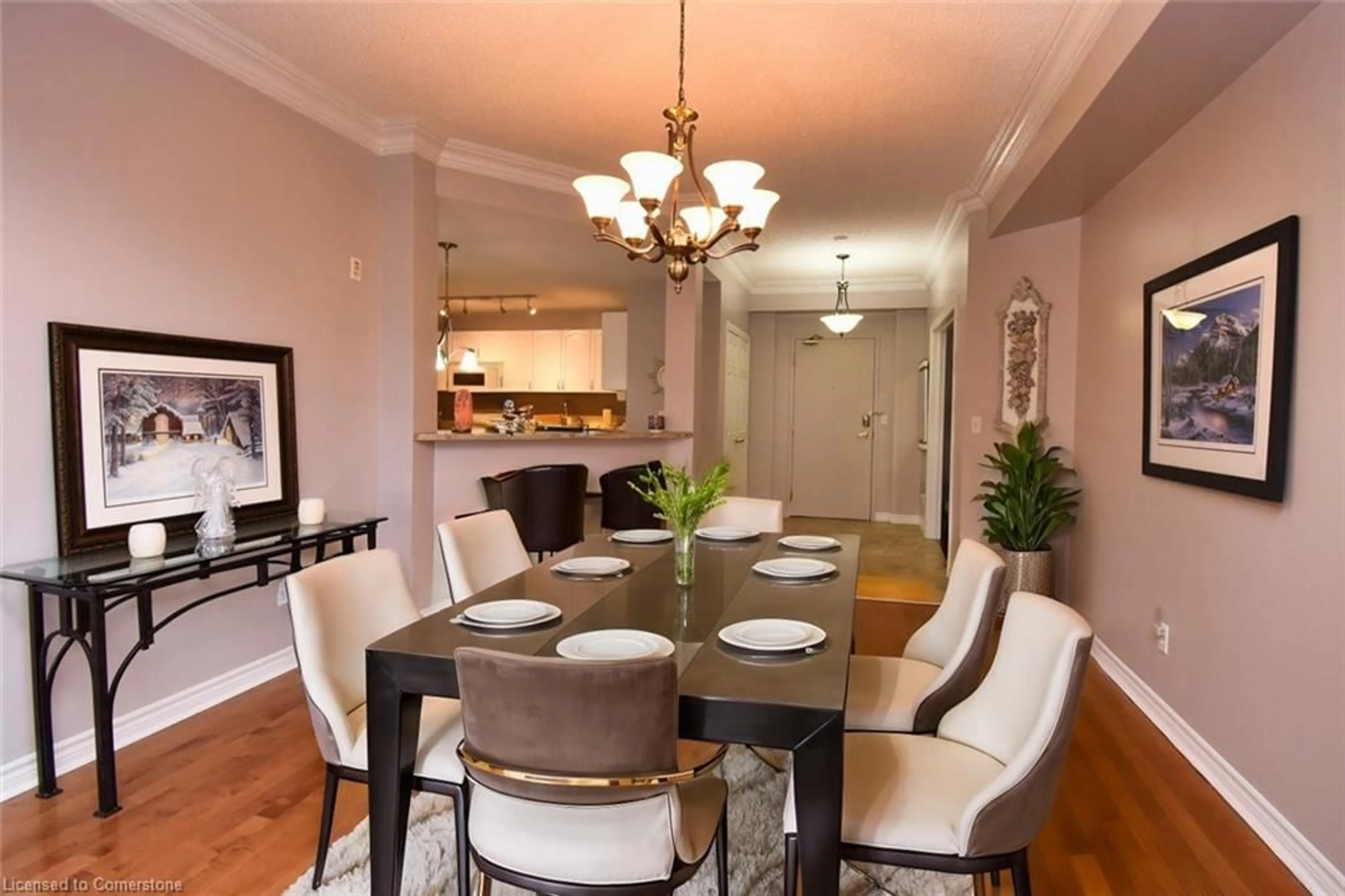 Dining room, wood floors for 3000 Creekside Dr #604, Dundas Ontario L9H 7S8