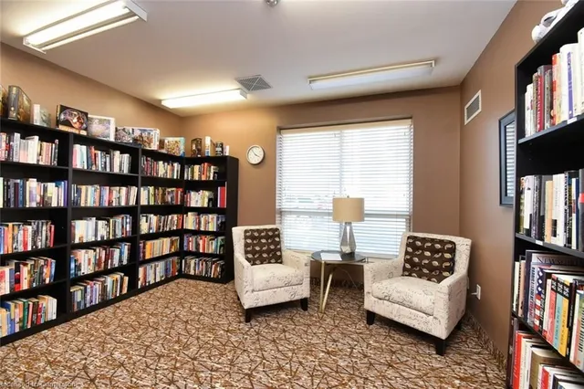 Additional property image - 3000 Creekside Dr Unit 604