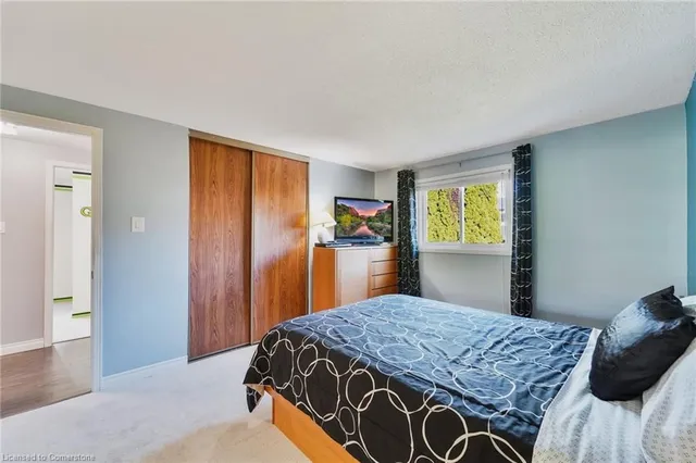 Additional property image - 8 Muscot Dr