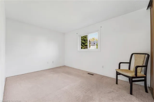 Additional property image - 8 Muscot Dr