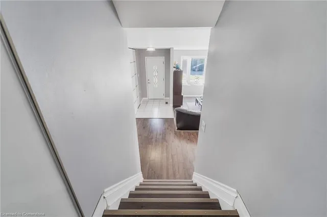 Additional property image - 8 Muscot Dr