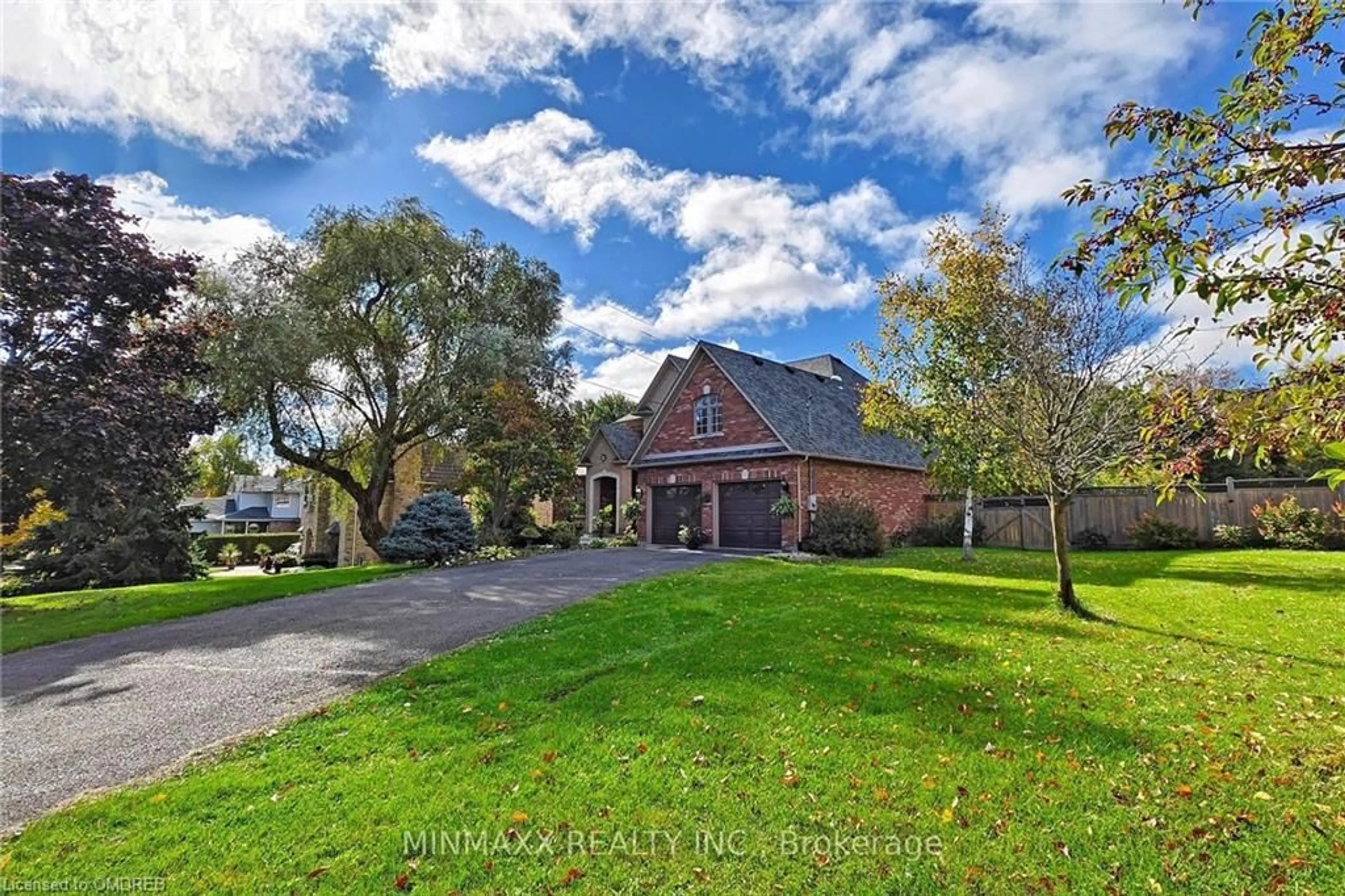 A pic from exterior of the house or condo, cottage for 86 Tremaine Rd, Milton Ontario L9T 2W9