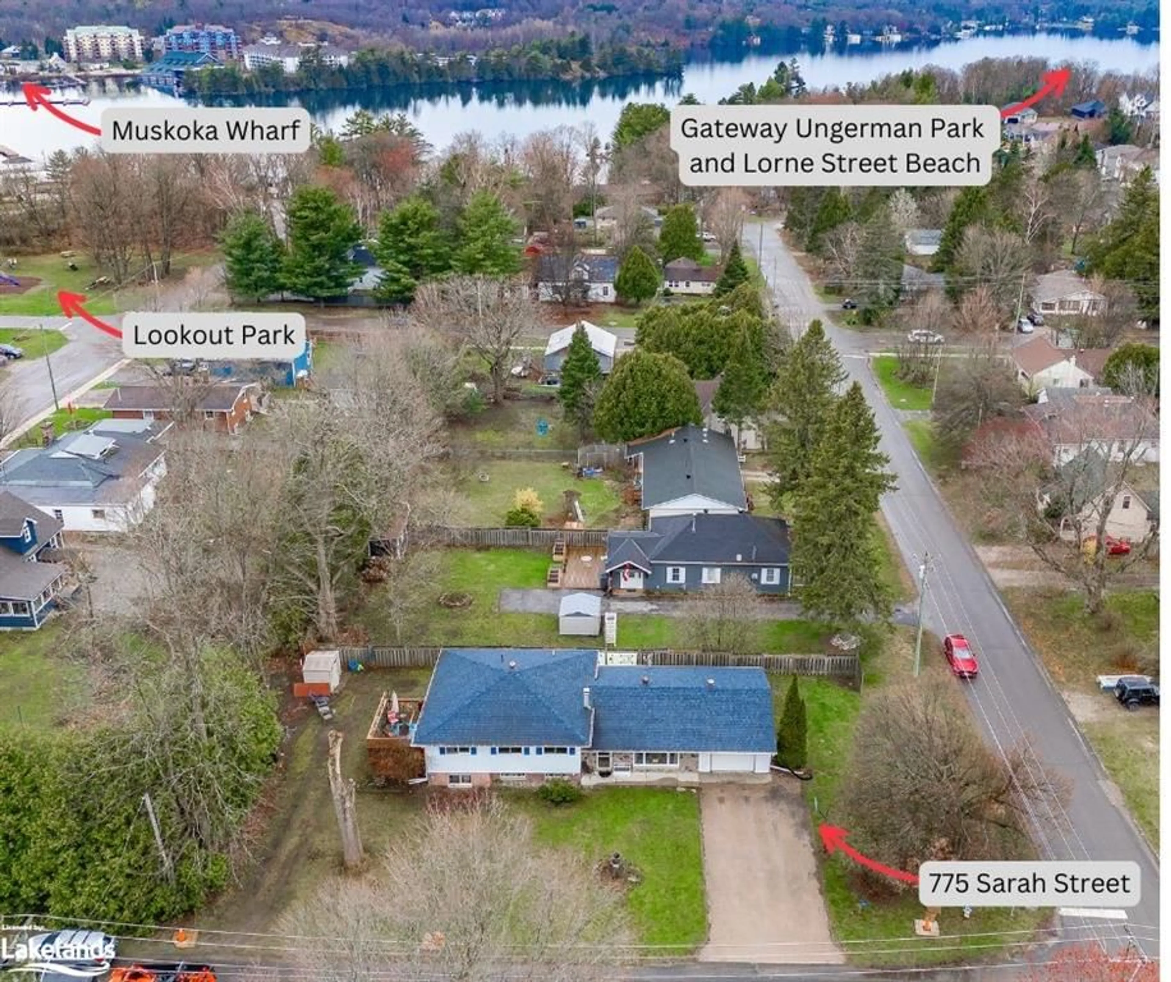 Frontside or backside of a home, the street view for 775 Sarah St, Gravenhurst Ontario P1P 1E4