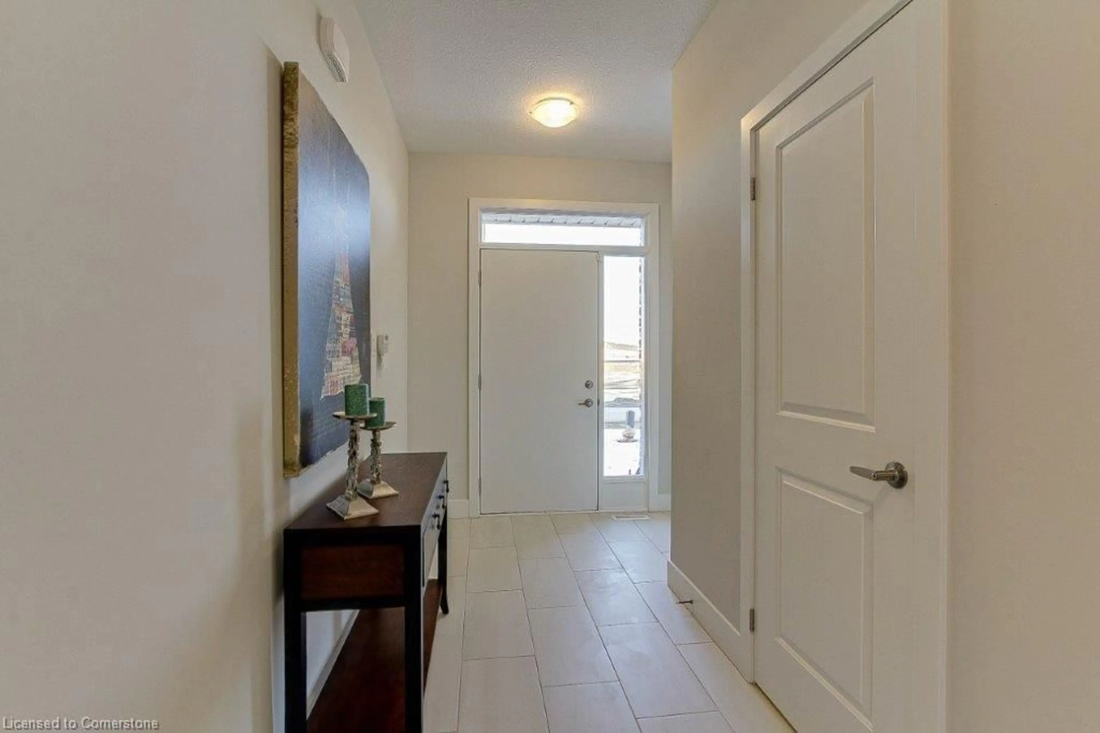 Indoor entryway, wood floors for 2274 Southport Cres, London Ontario N6M 0A1