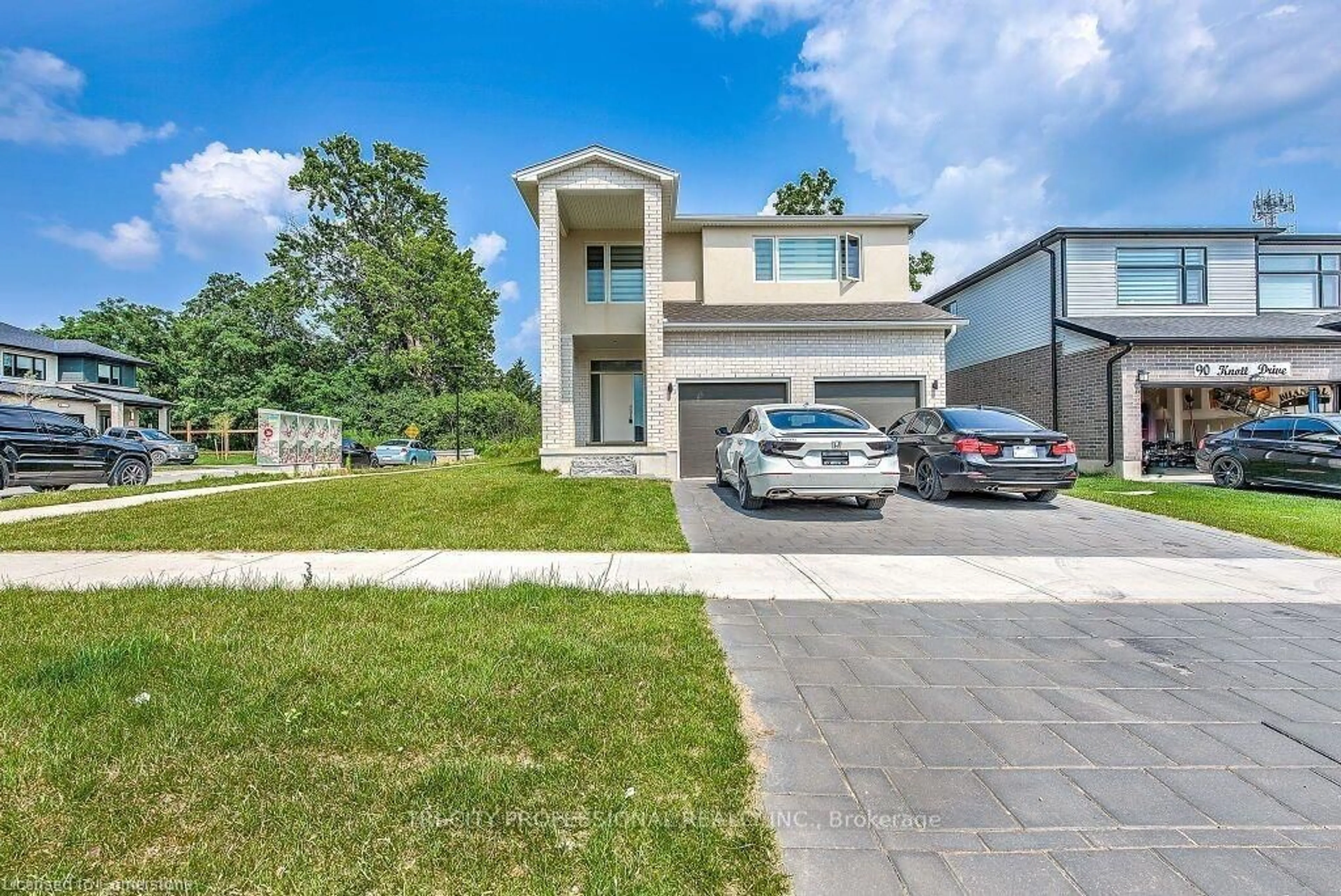 Frontside or backside of a home, the street view for 84 Knott Dr, London Ontario N6L 1K3