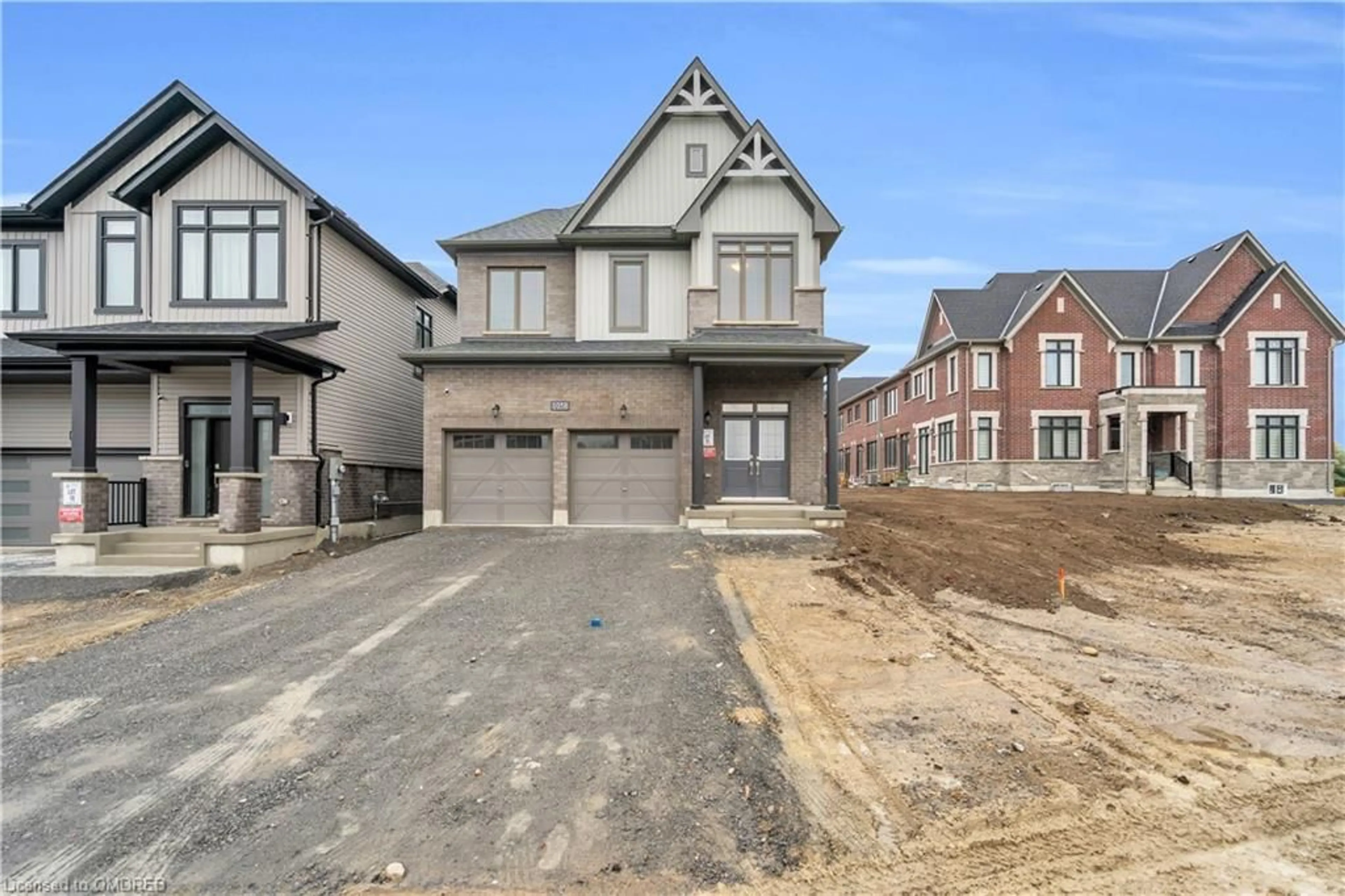 Frontside or backside of a home, the street view for 1058 Thompson Drive Dr, Oshawa Ontario L1L 0V6