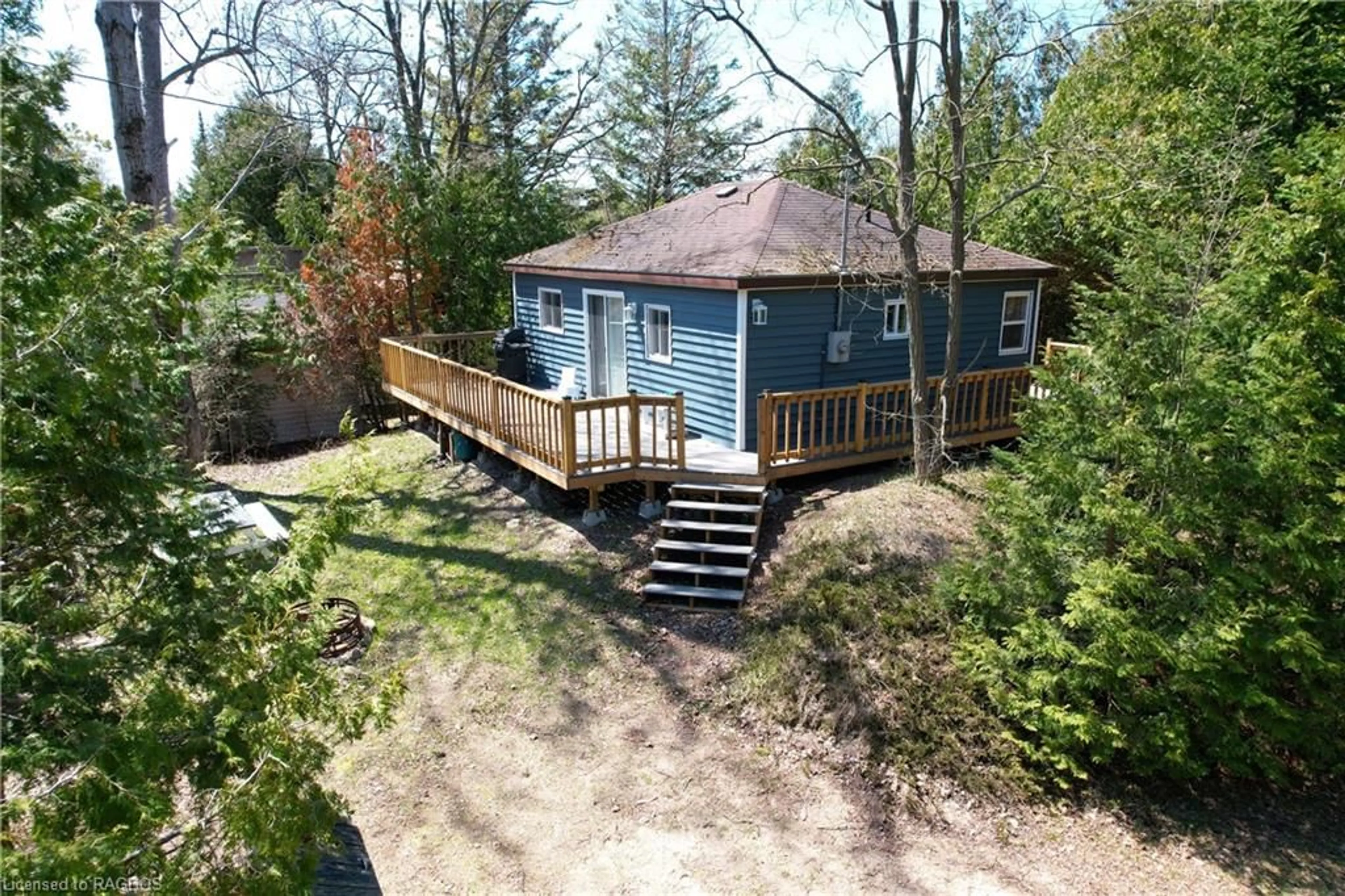 Frontside or backside of a home, cottage for 1055 2nd Ave, Saugeen Indian Reserve #29 Ontario N0H 2G0