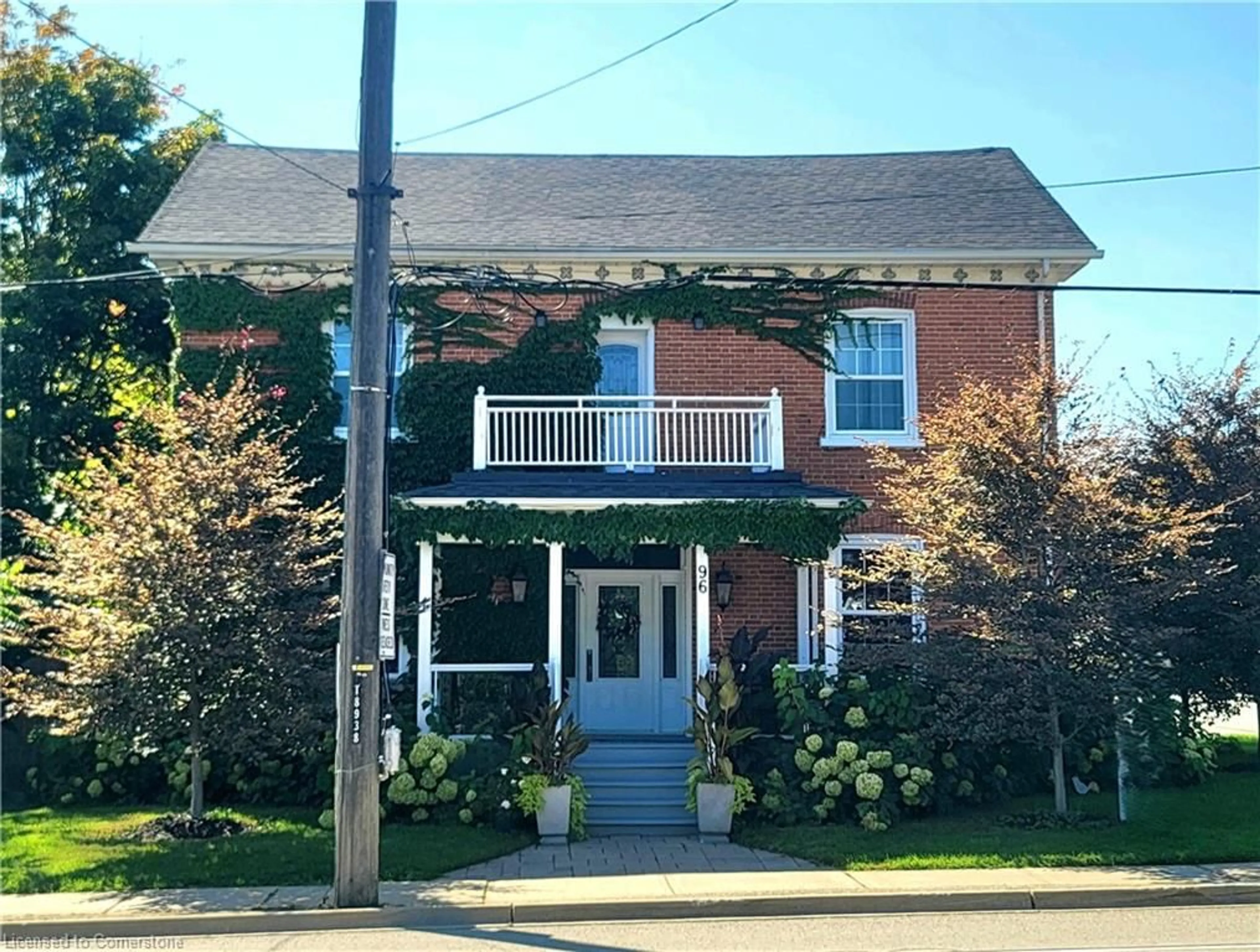 A pic from exterior of the house or condo, the front or back of building for 96 Barrie St, Bradford Ontario L3Z 1R6