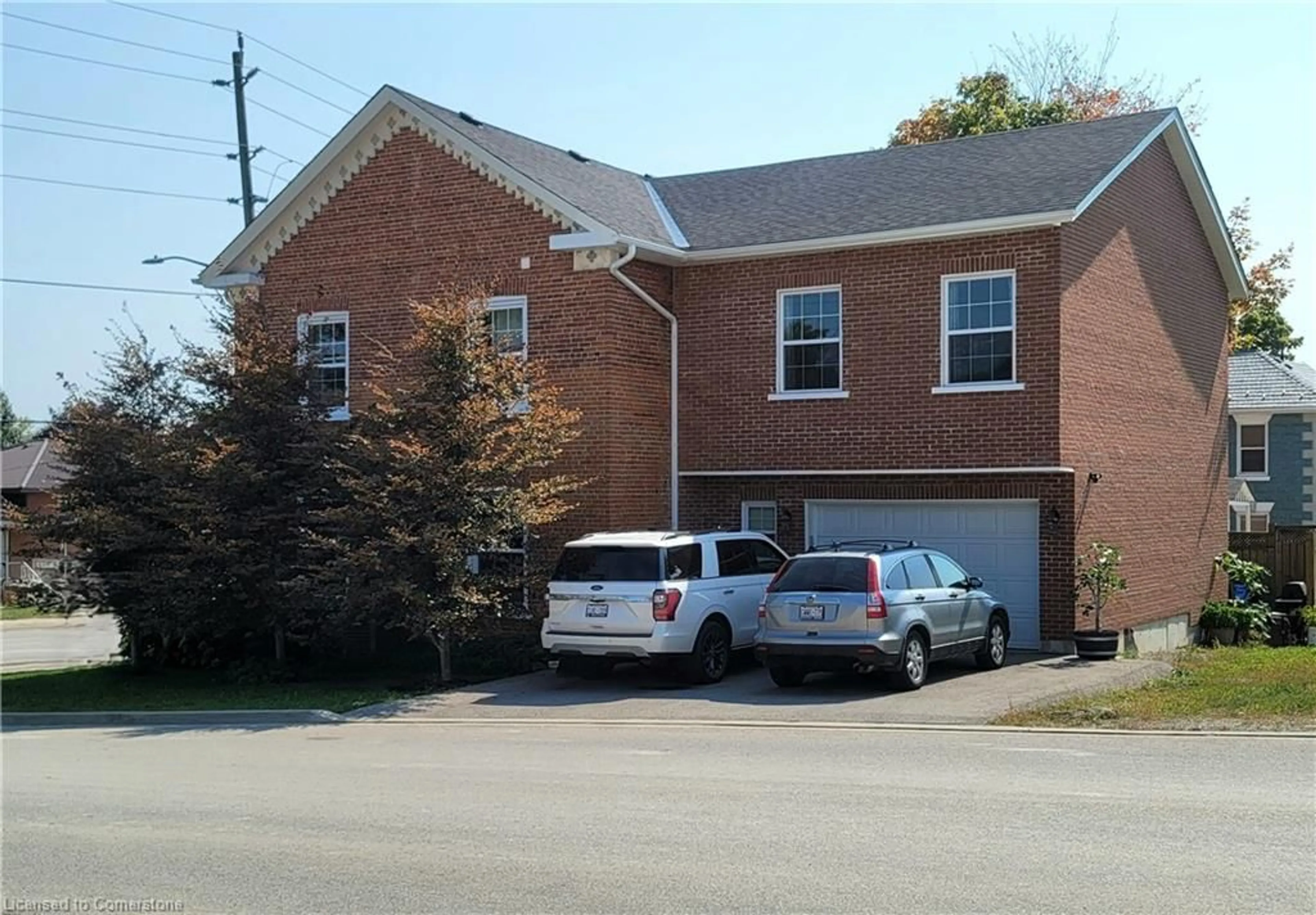 A pic from exterior of the house or condo, the front or back of building for 96 Barrie St, Bradford Ontario L3Z 1R6